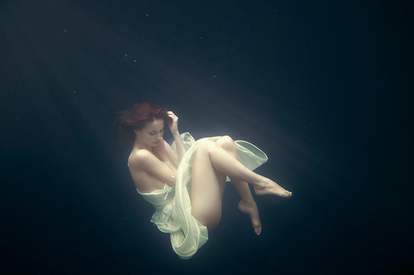 Underwater - Leonor Vicente