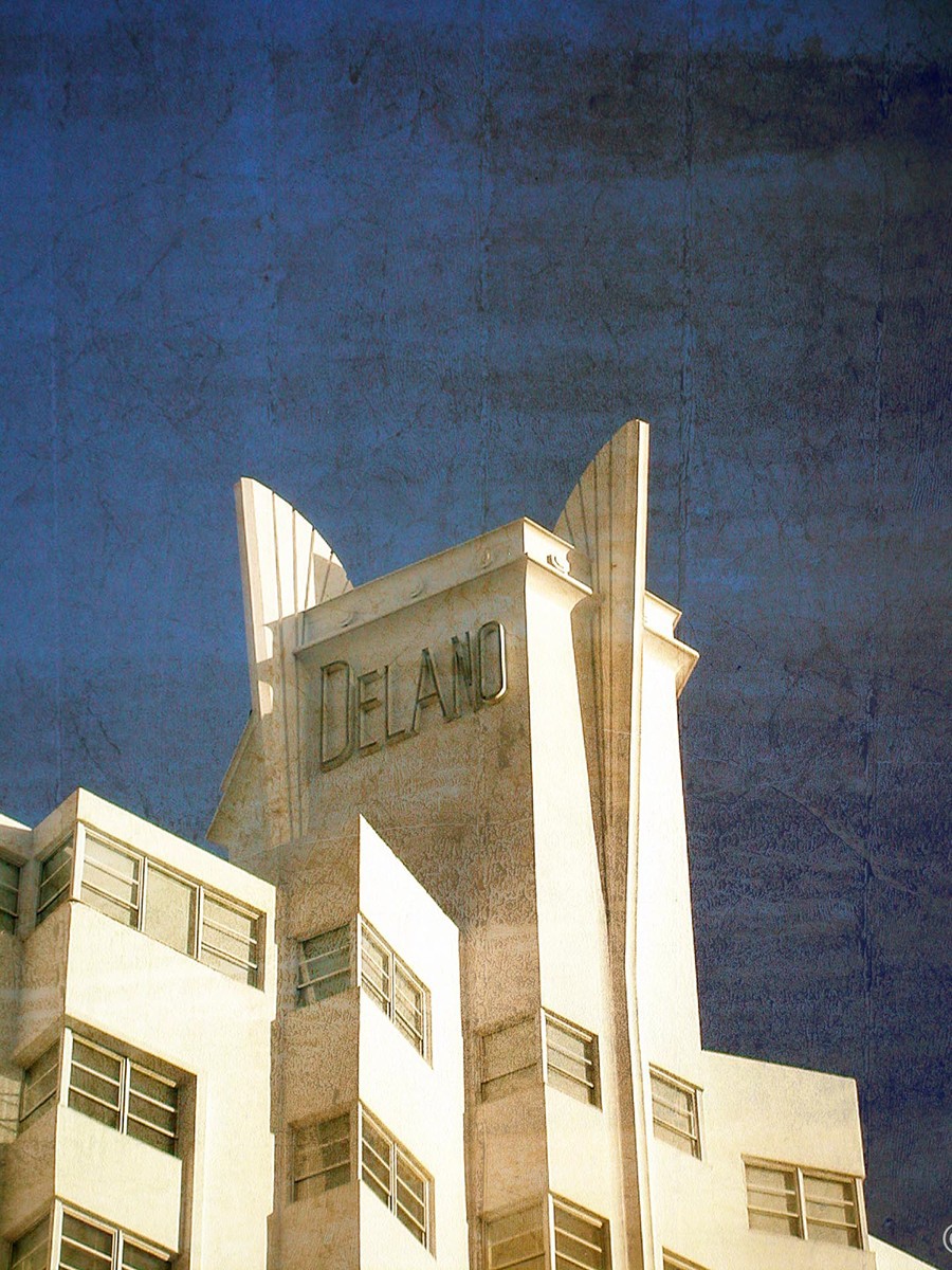 Art Deco Hotel